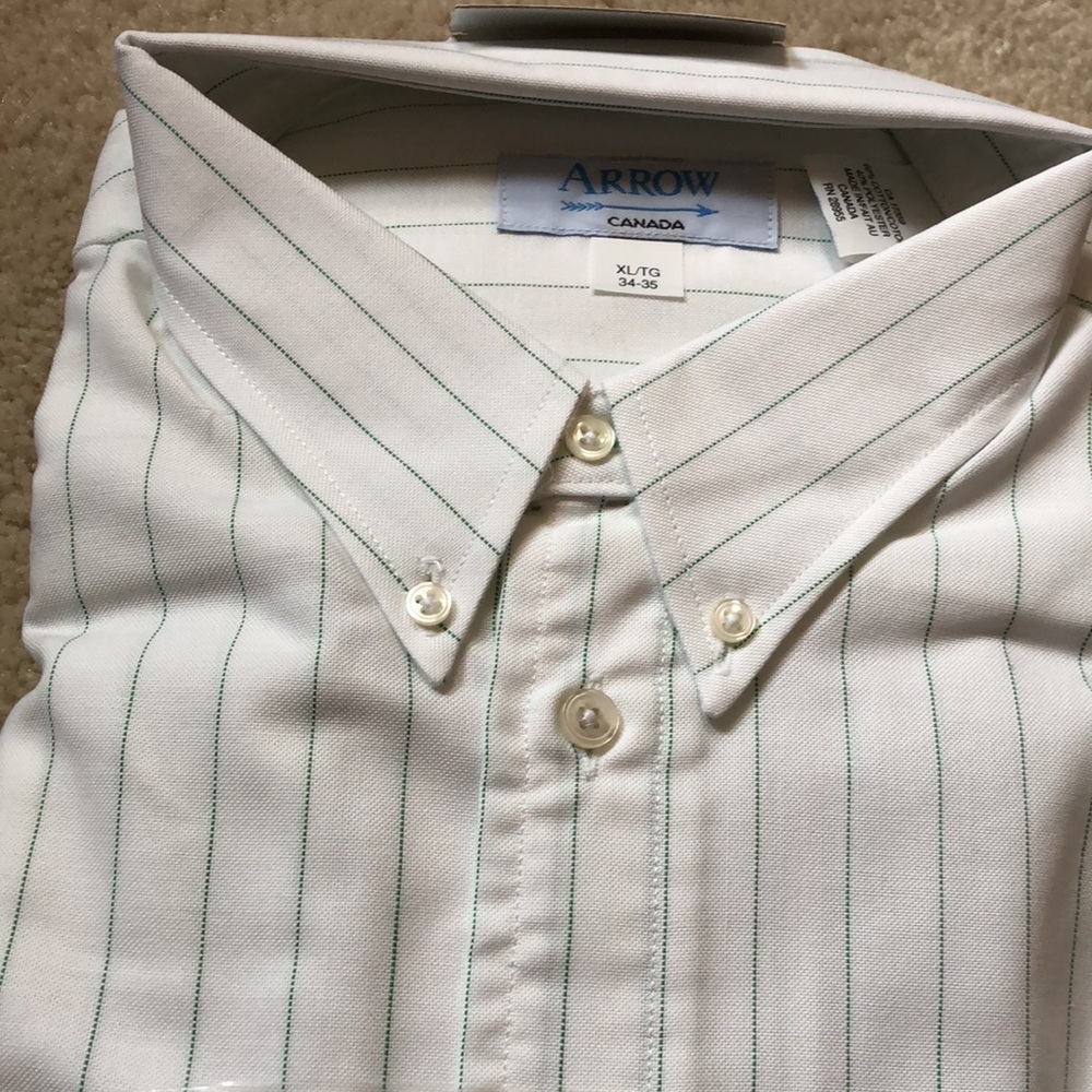Long sleeve dress shirt